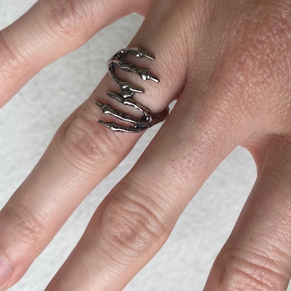 Claw ring - Picture 2 of 2